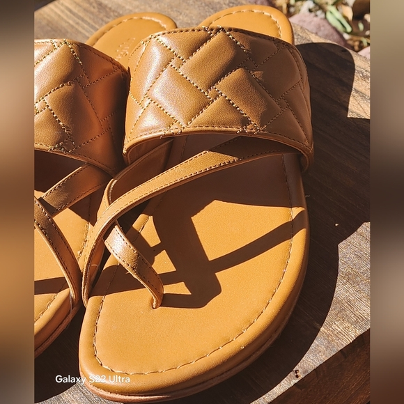 J.Mclaughlin Women's Ondra Tan Leather Toe Loop Sandals Size 9.5 - Picture 7 of 10